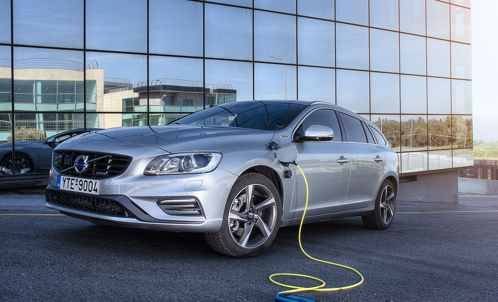 Volvo plug-in